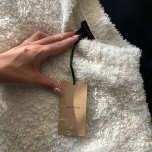 Halogen Cream Textured Sweater